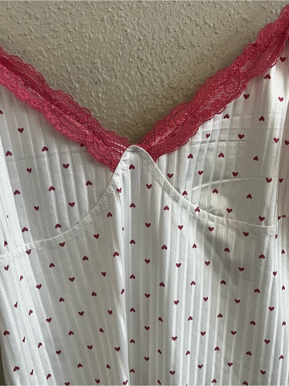 White Heart-Print Lace-Trim Chemise with Pink Accents